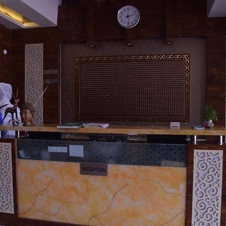 Shri Sai Hotel Azamgarh Екстер'єр фото