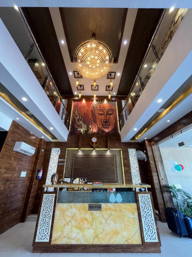 Shri Sai Hotel Azamgarh Екстер'єр фото